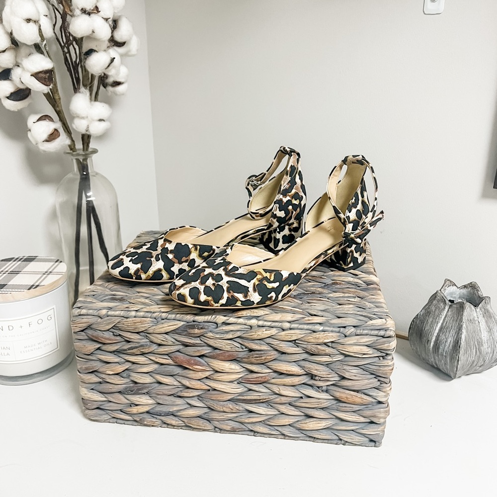 Cabi The Kiki Black Brown Leopard Print Fabric  Strappy Sandal Chunky Heel 9